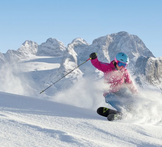 Skifahren und Snowboarden im Familienskigebiet Dachstein West