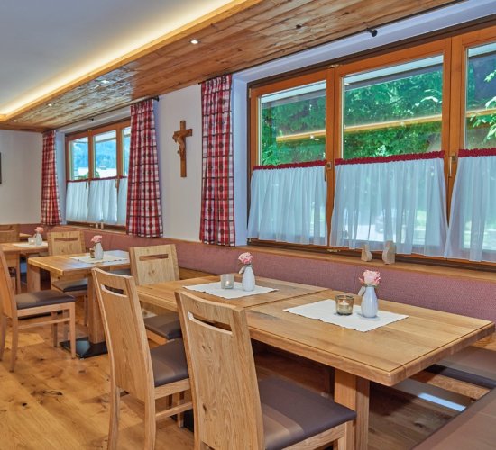 Gaststube und Restaurant im Hotel Gasthof Alpenhof in Annaberg